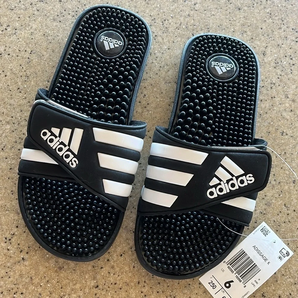Brand New Adidas 3-Stripe Black & White Adjustable Strap Sport Slides Sandals